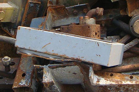 【书柜回收】抚顺新宾满族自治南杂木化工废旧设备回收 槽钢回收